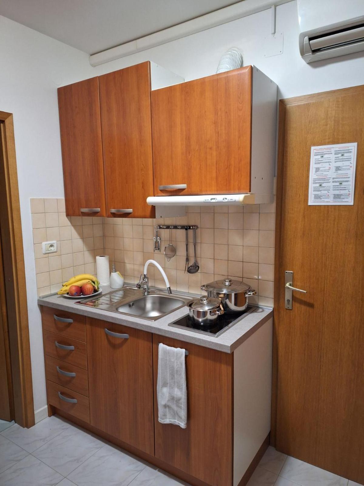 House Olive Garden Strunjan Apartment Екстериор снимка